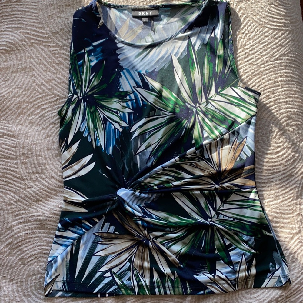 DKNY sleeveless shirt